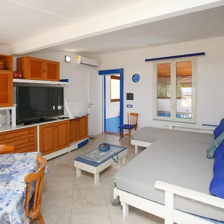 Casa La Marina Di 아파트 카스텔사르도