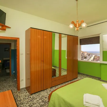 Casa La Marina Di * 카스텔사르도