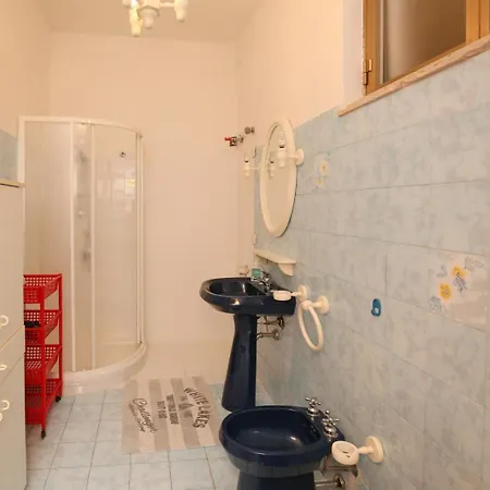 Casa La Marina Di 아파트 *