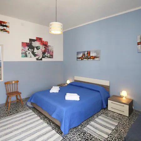 Casa La Marina Di Apartament